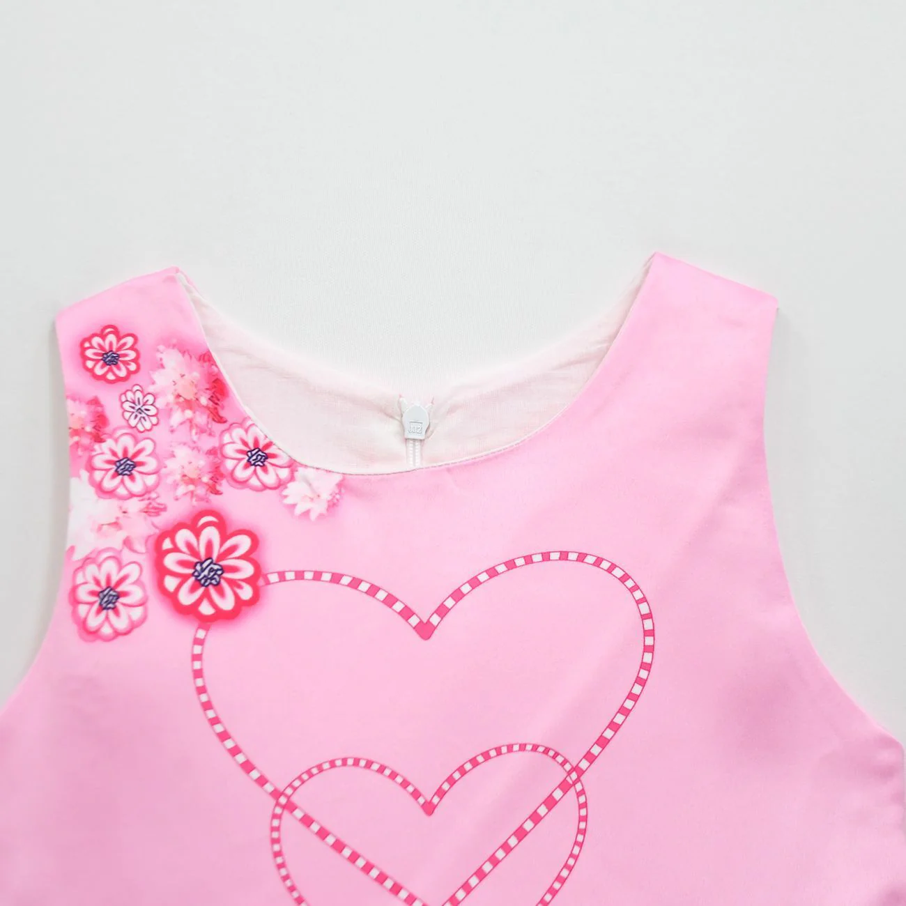 Girls The Queen of Hearts Dress Pink Princess Bridget Halloween Costume with Accessories - Image 4
