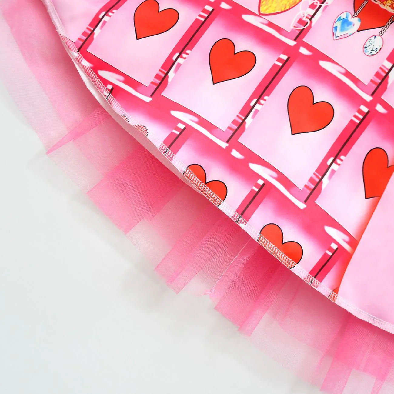 Girls The Queen of Hearts Dress Pink Princess Bridget Halloween Costume with Accessories - Image 7